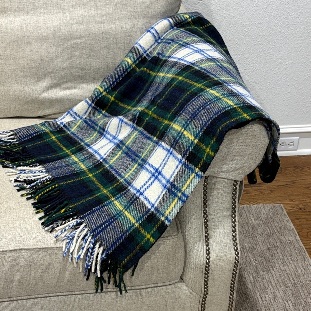 Cozy Plaid Throw Blanket in Black, Green, and White